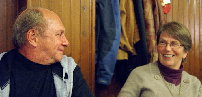 PICT1890 small Koymandros Mikko and Irmeli.jpg - 199738 Bytes